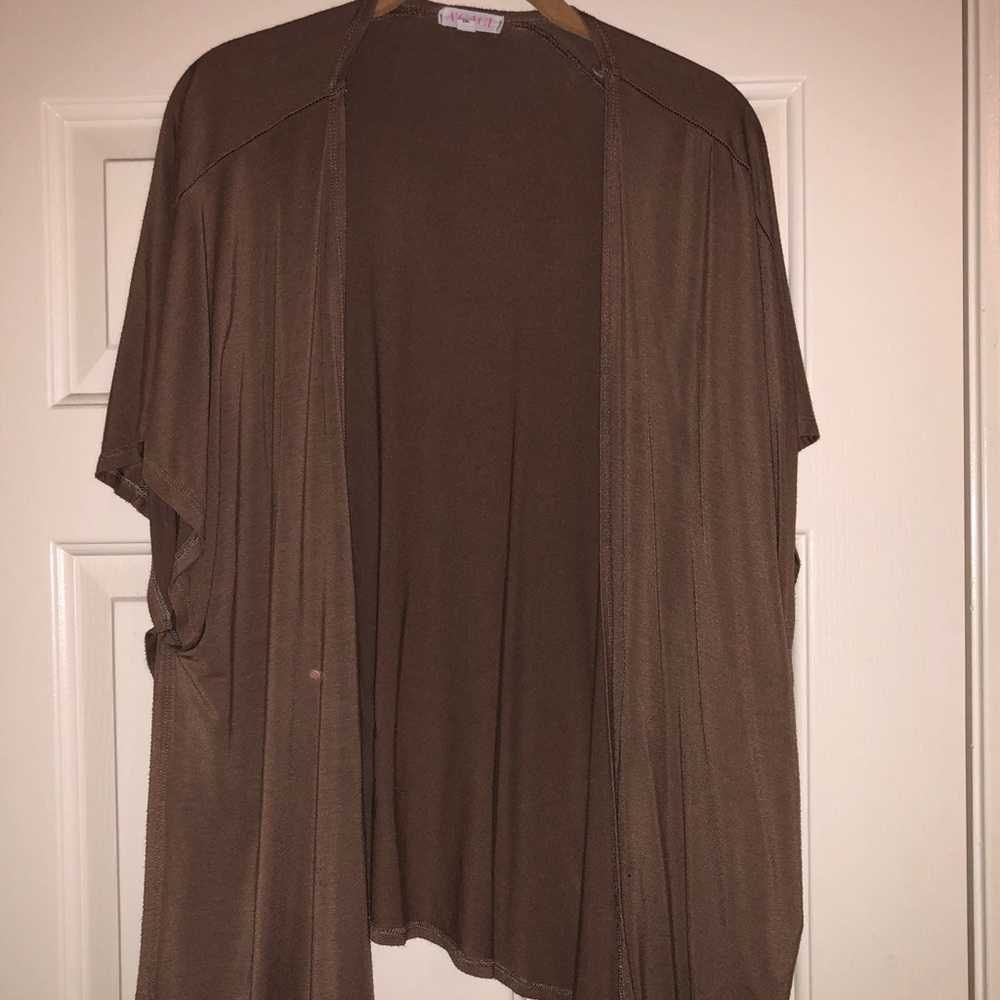 Cardigan/kimono with side slits